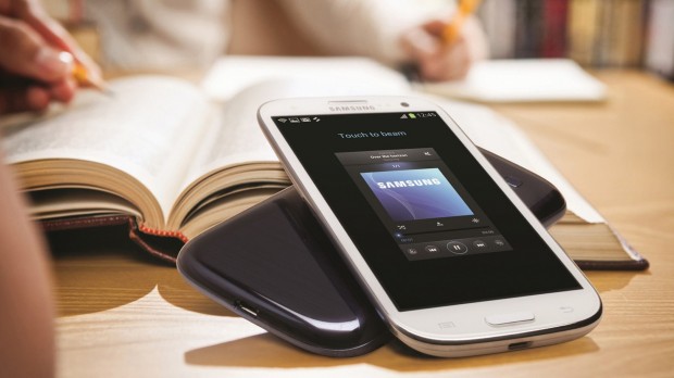 Samsung's new ad targets 'unintelligent' iPhone users