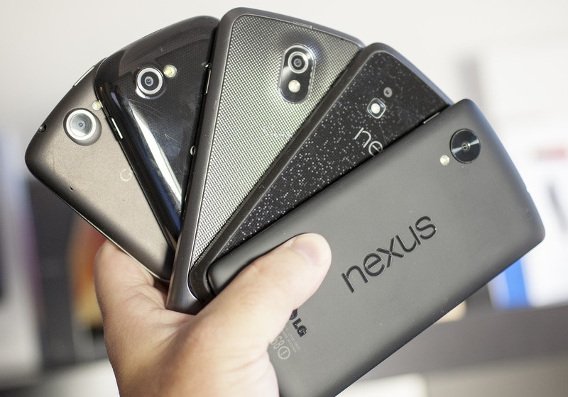 Metal, Plastic, or Glass - Which is Better for your Android?