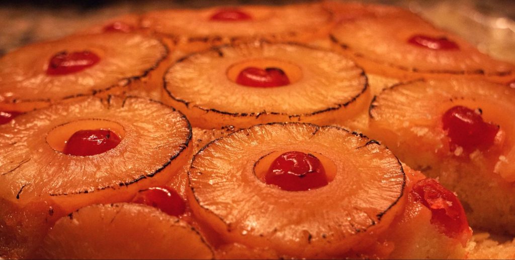 Upside down cake (Credit: Leiada Krozjhen on Unsplash)
