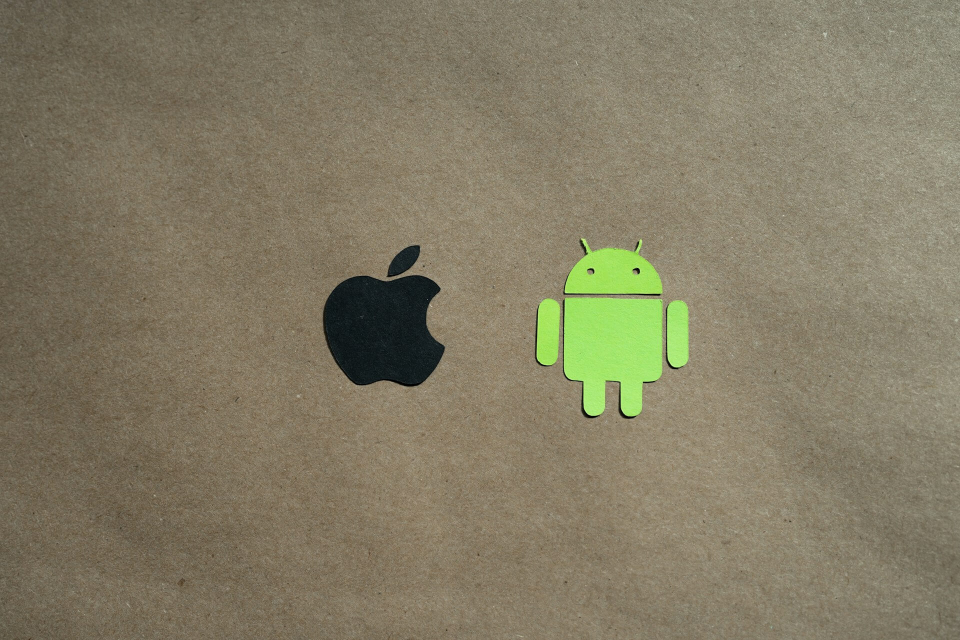 10 Reasons Why Android is Better Than iPhone